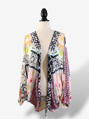 SAACHI Kimono Cocoon Water Color Print One Size Black Pink Boho Festival Casual
